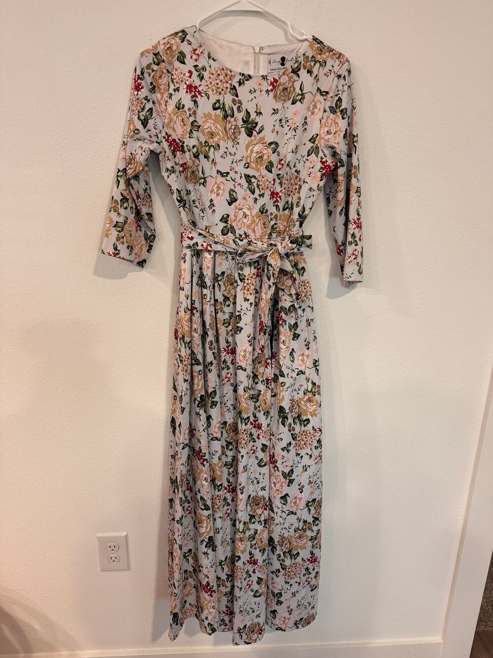Dainty Jewells Floral Long Sleeve Belted Maxi Dress Small